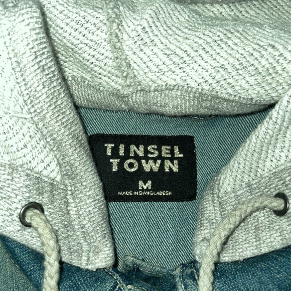 Tinsel Town Jean Jacket Womens Small. Grey Blue Denim Hood Sweatshirt Sleeves - Picture 3 of 3
